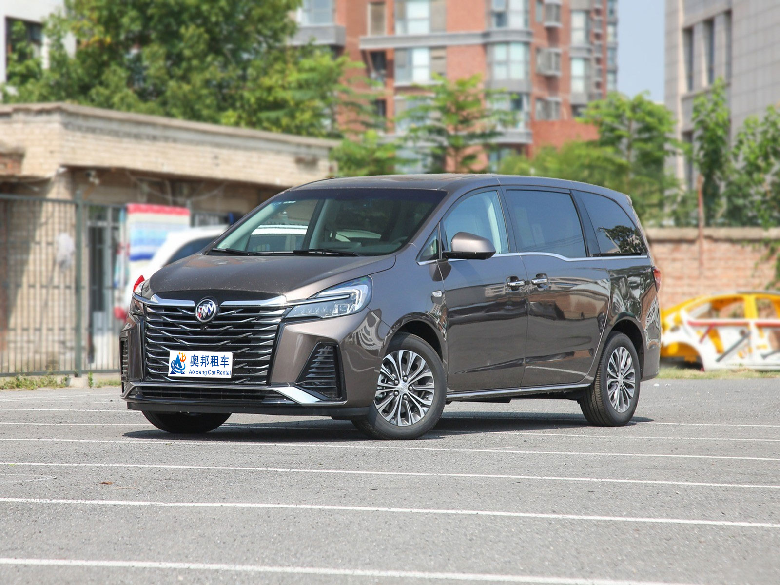企業(yè)商務(wù)租車時需要注意些什么?