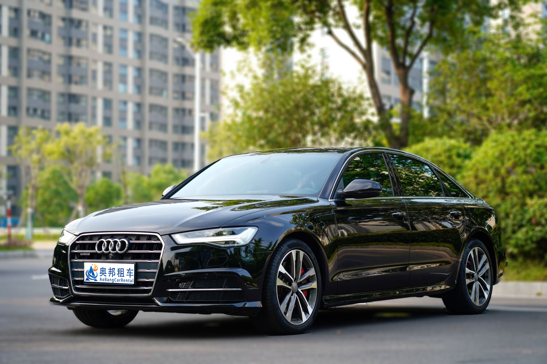 上海租車公司哪個好?上海商務(wù)租車注意事項