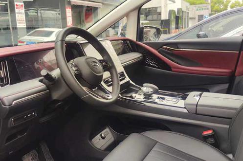 Trumpchi E9